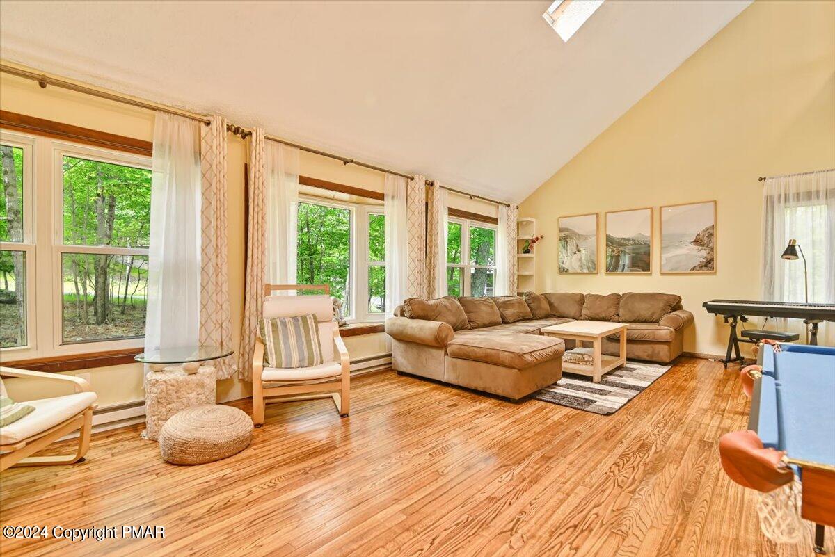 2110 Yorkshire Court