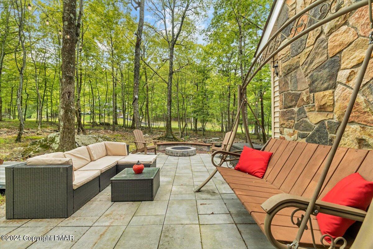 2110 Yorkshire Court