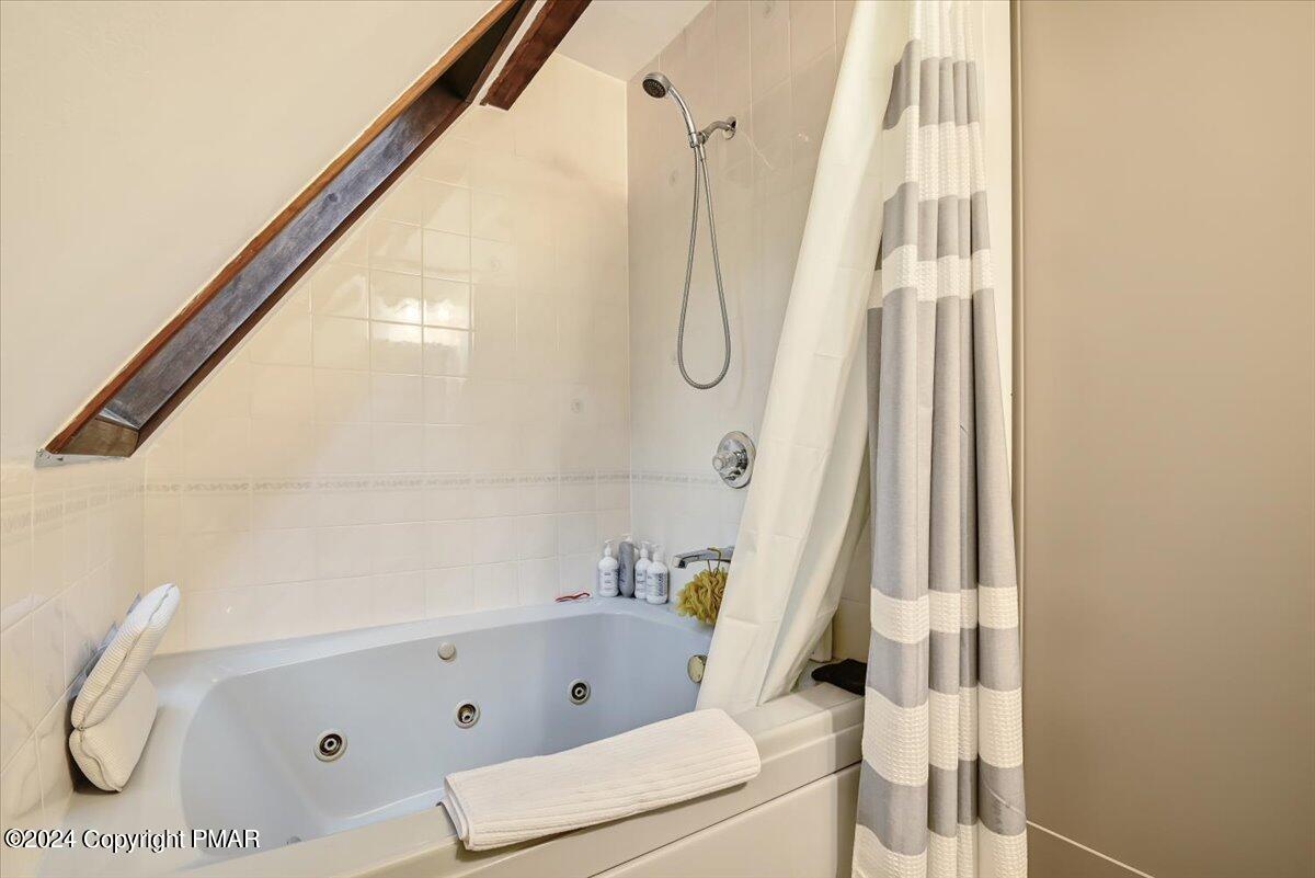 2107 Yorkshire Court