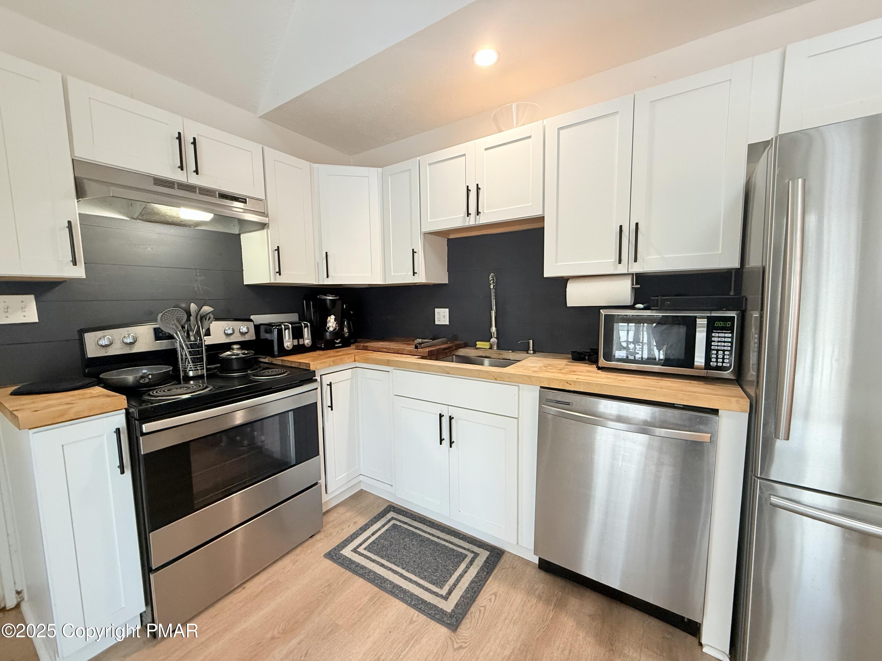 9887 BREEZEWAY Terrace