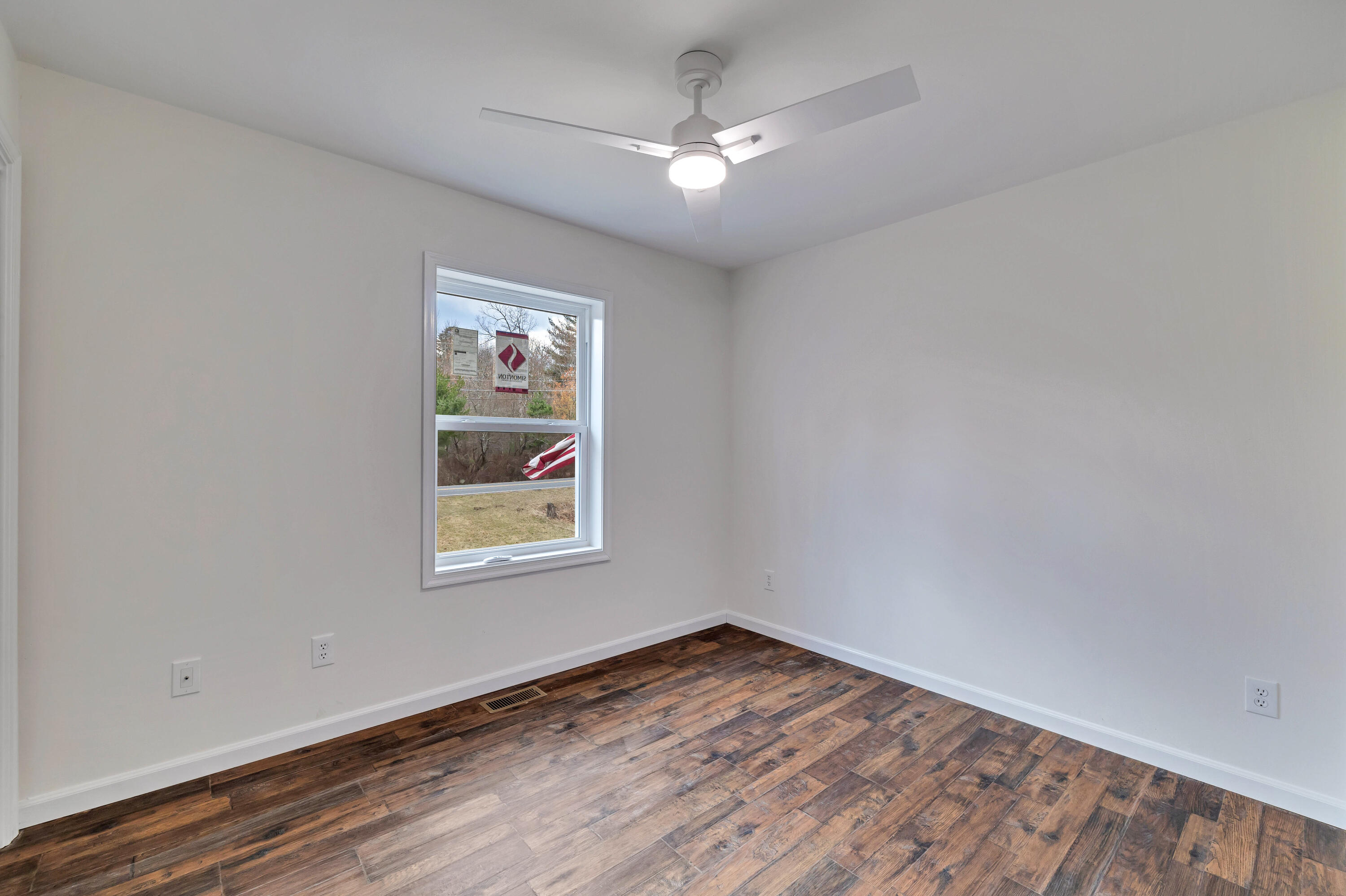 6117 Woodchuck Lane