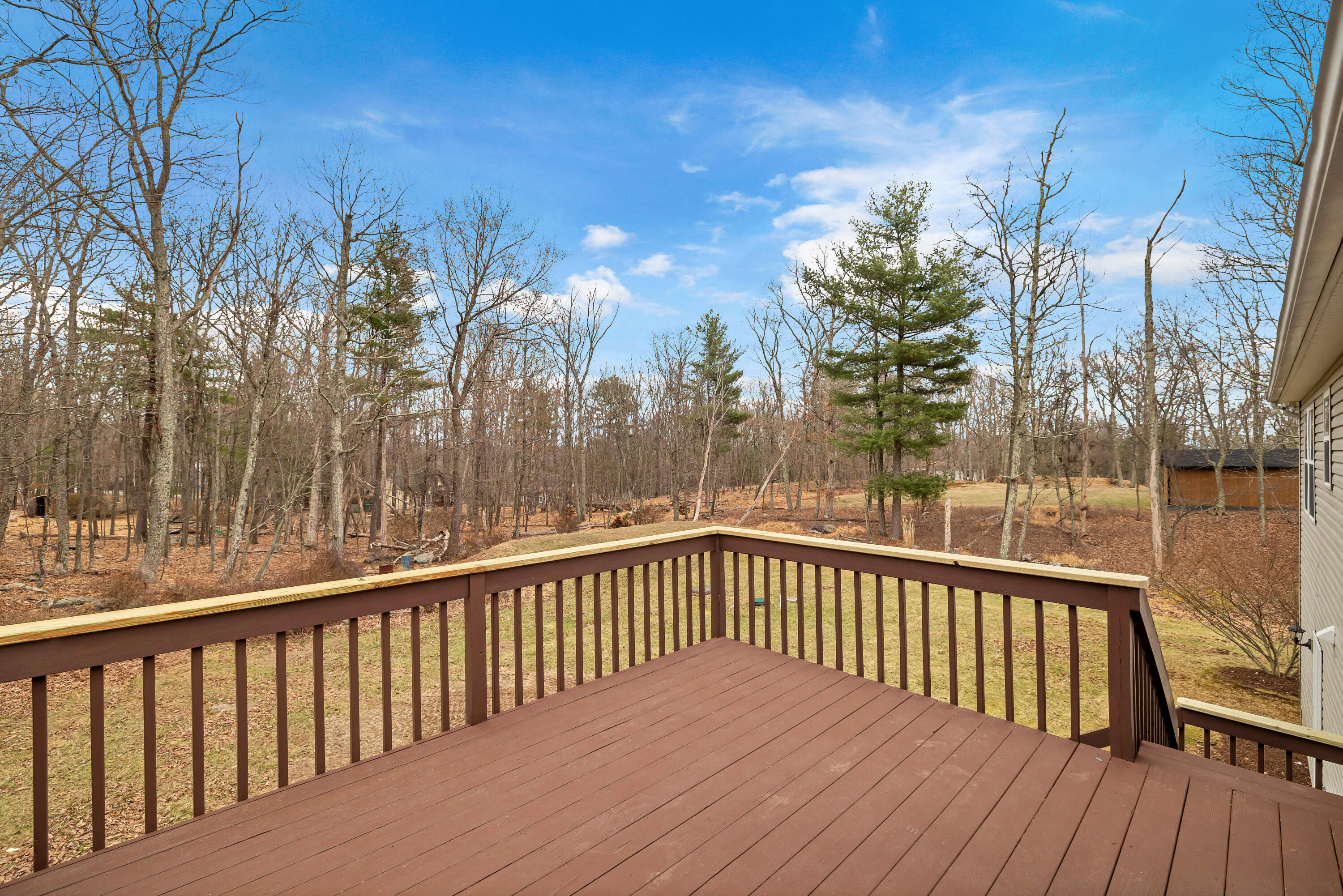6117 Woodchuck Lane