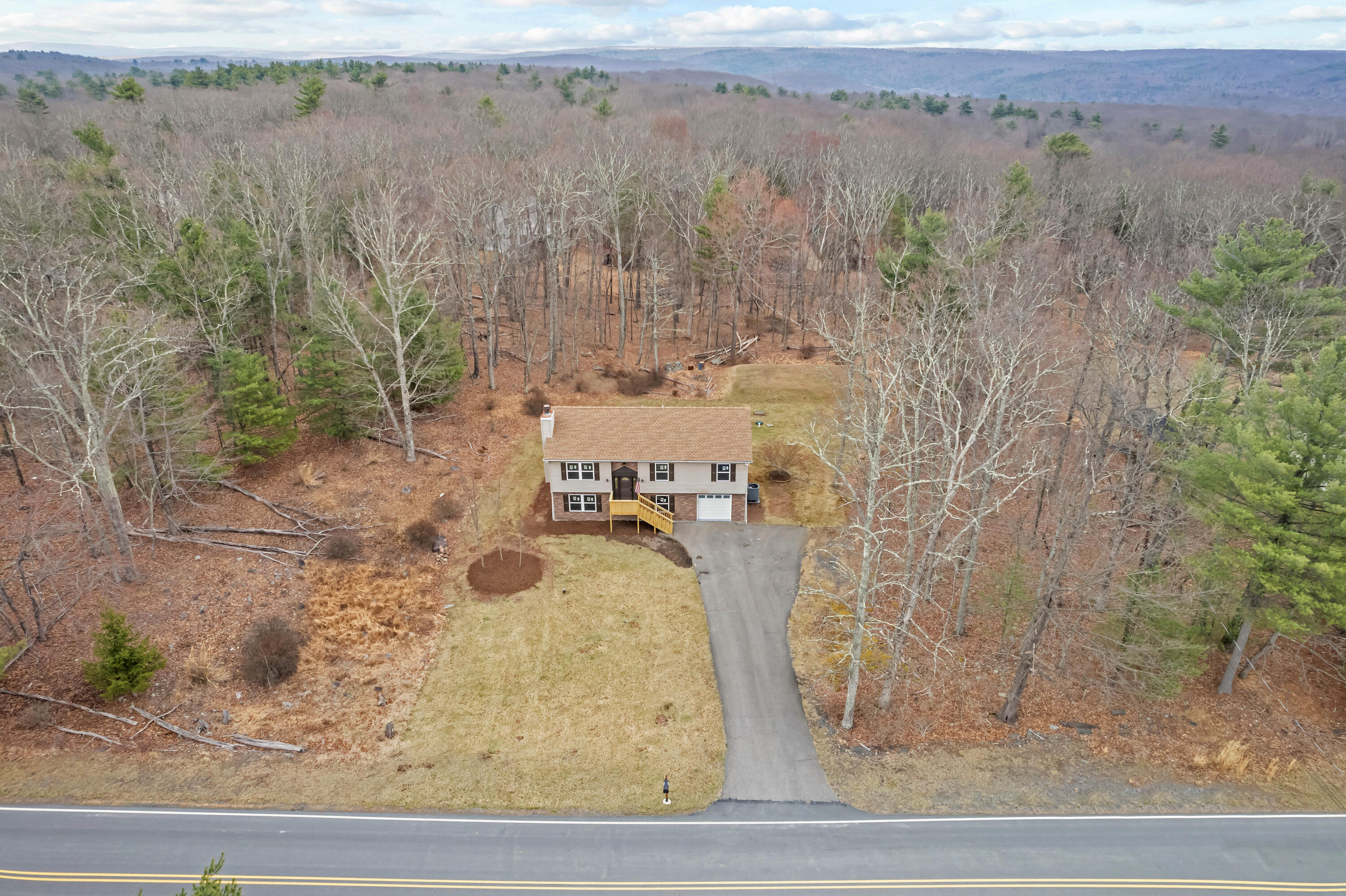 6117 Woodchuck Lane
