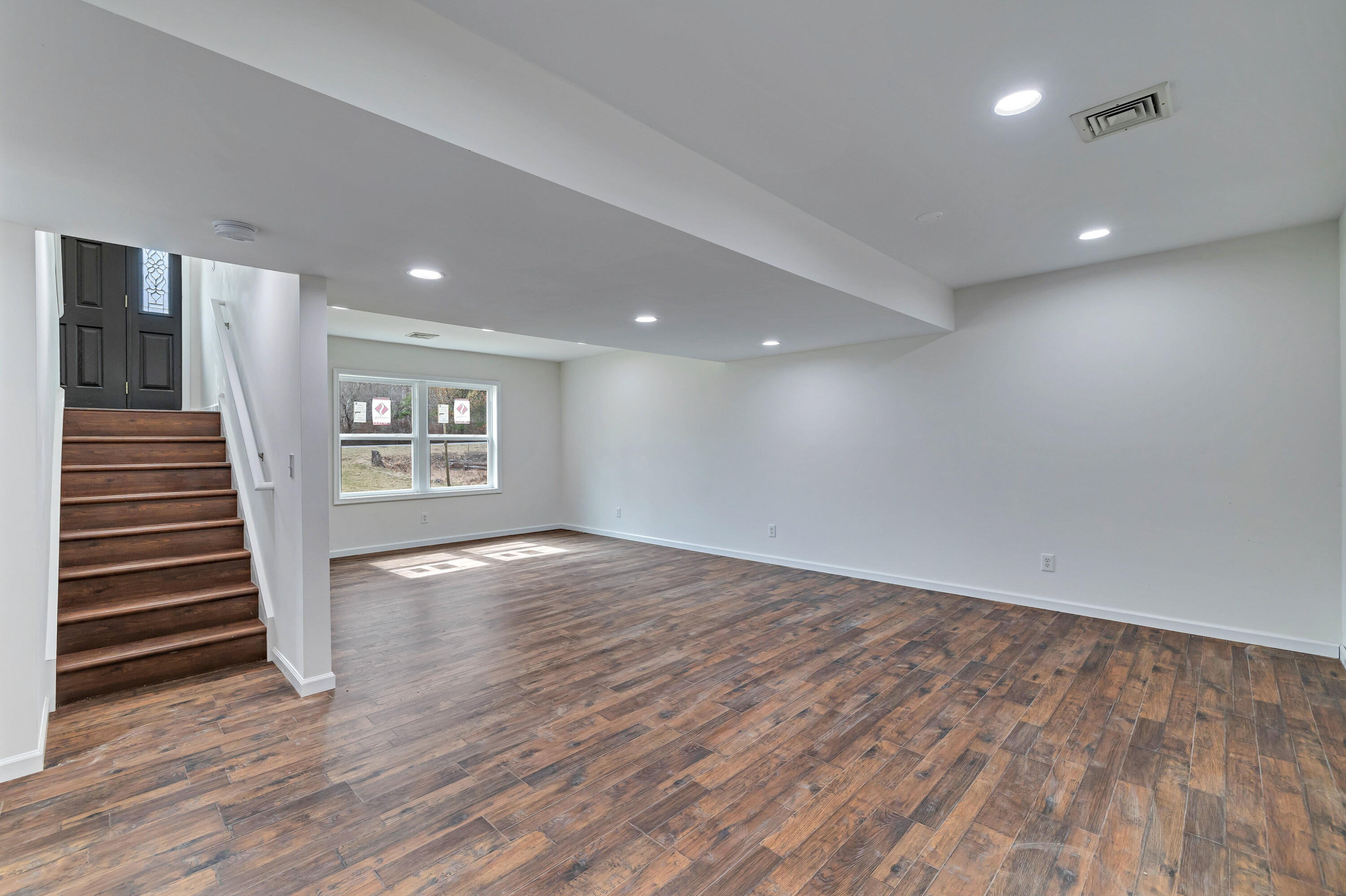 6117 Woodchuck Lane