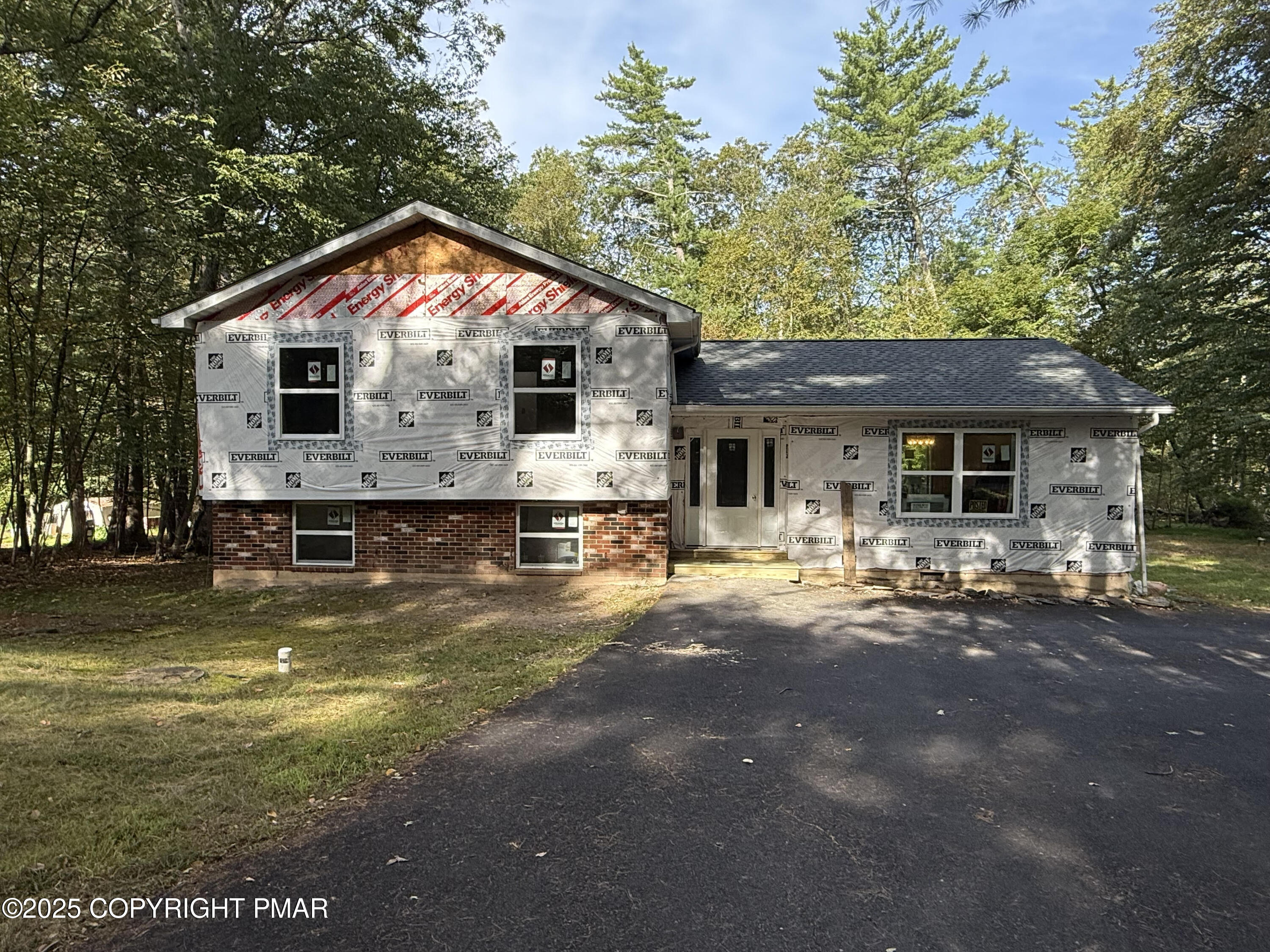 1115 Marshalls Creek Road
