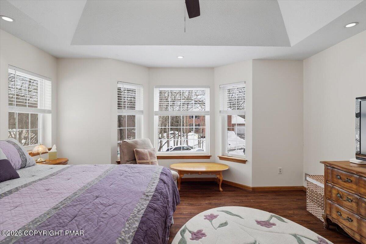 2130 Scarborough Way