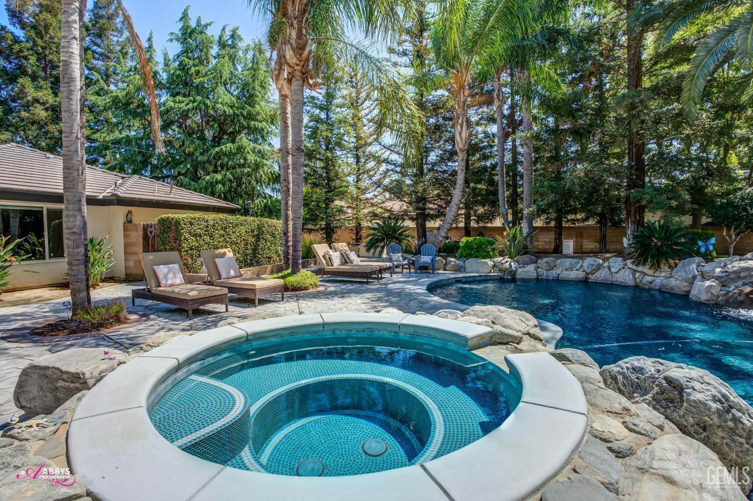 15801 Manon Drive