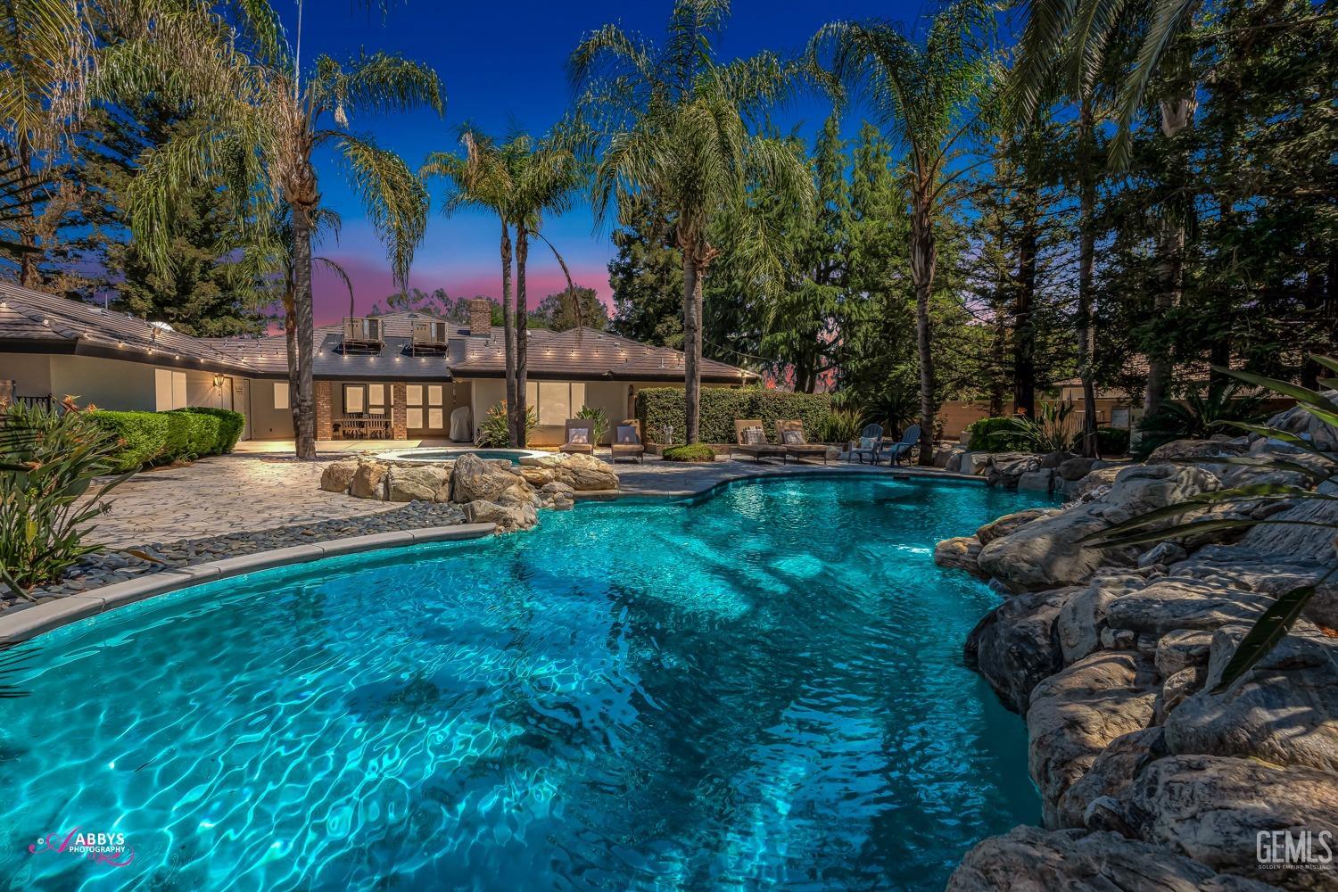 15801 Manon Drive