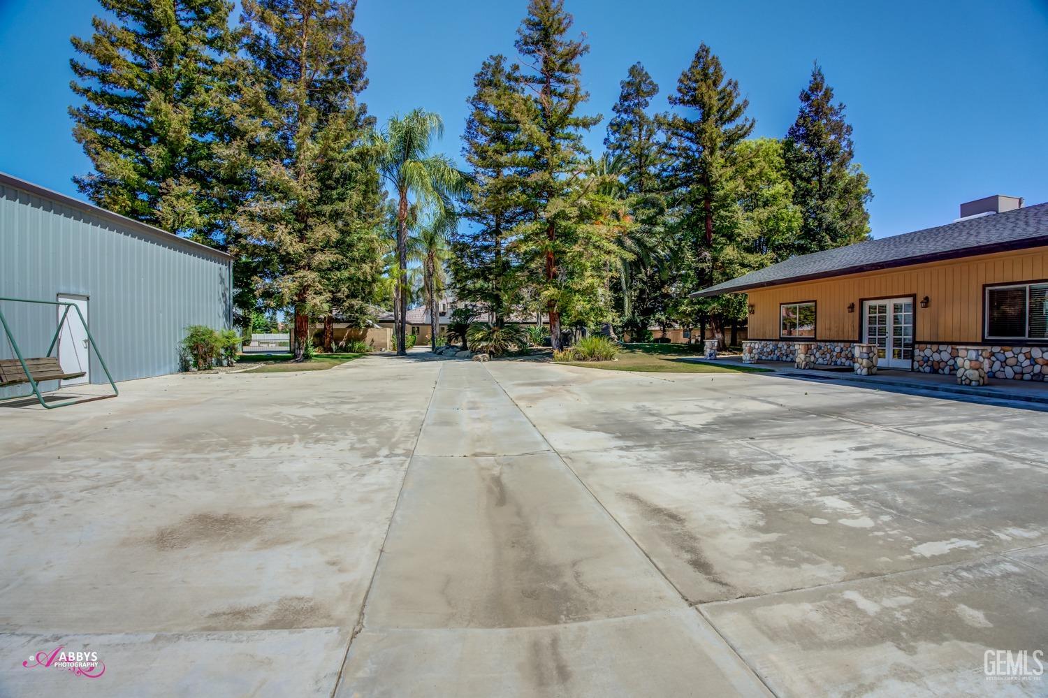 15801 Manon Drive