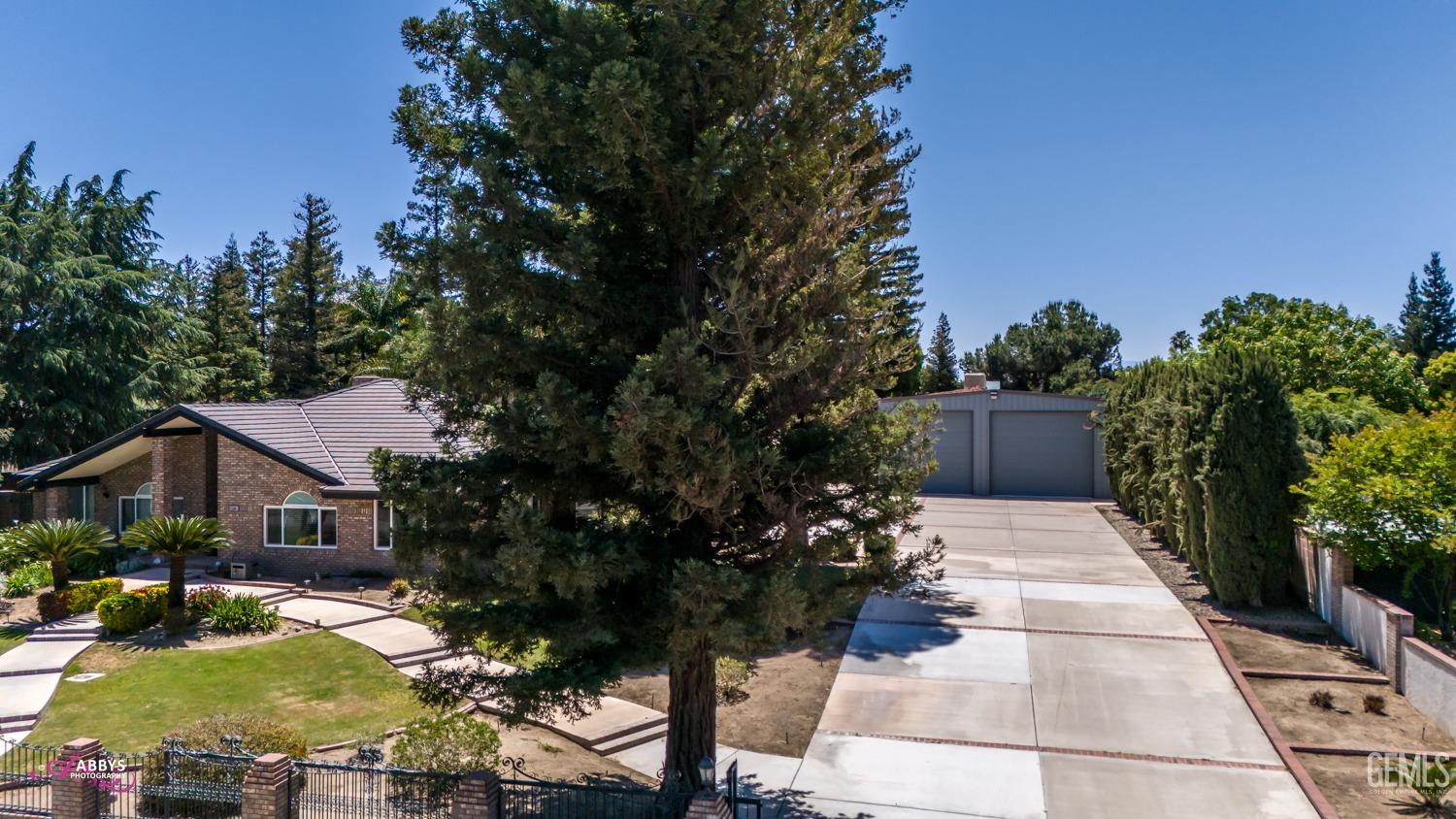 15801 Manon Drive