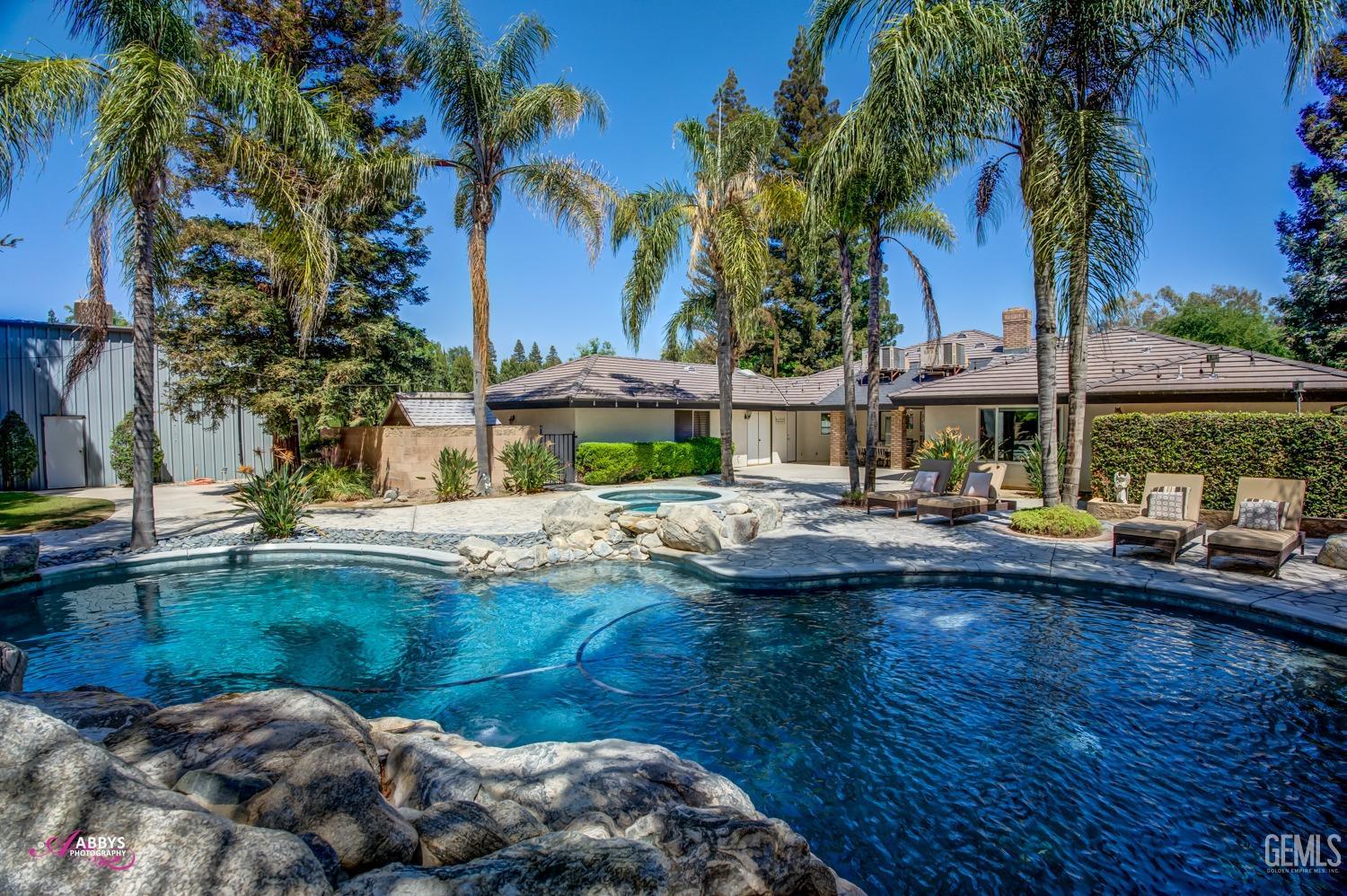 15801 Manon Drive