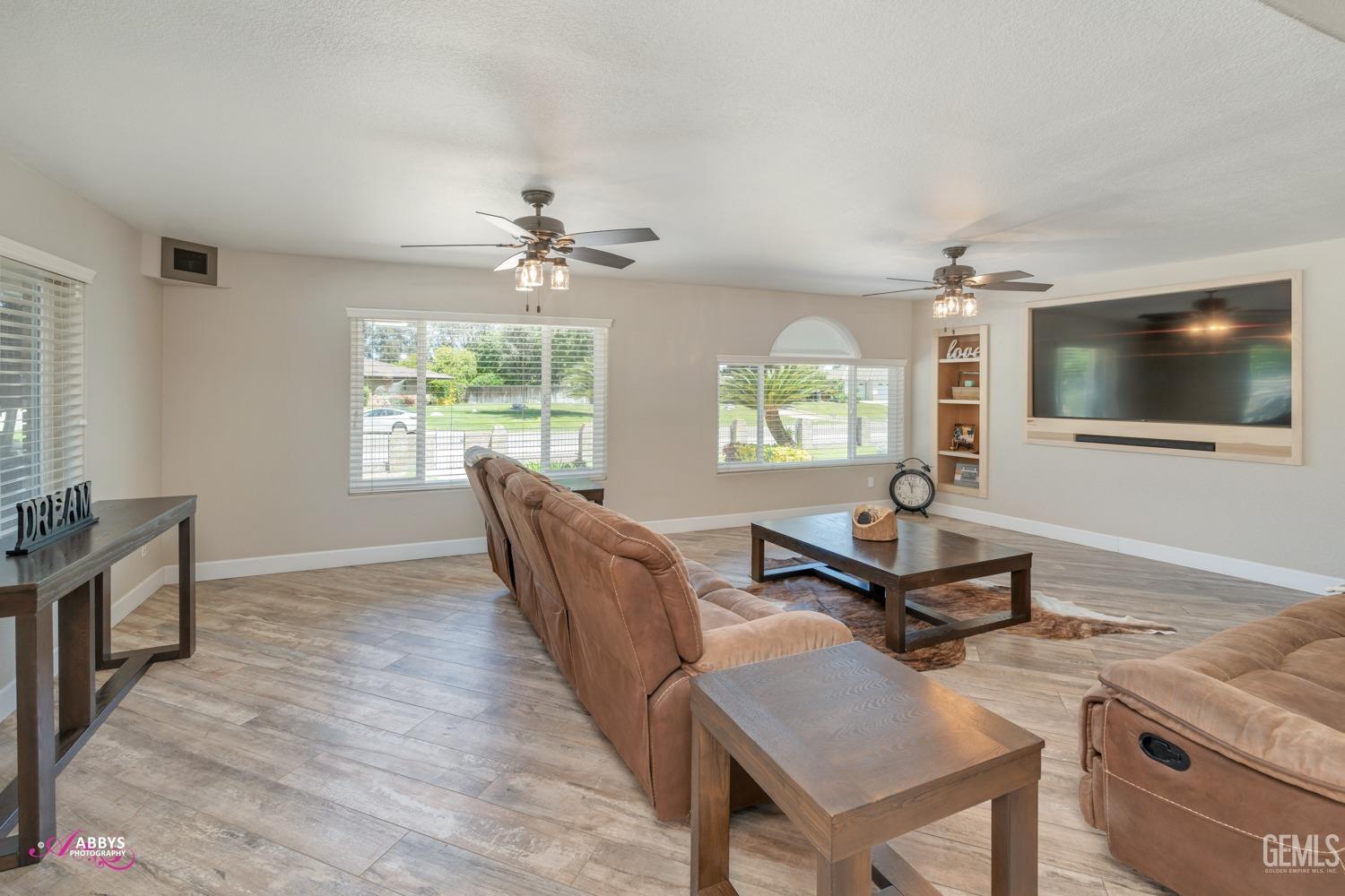 15801 Manon Drive