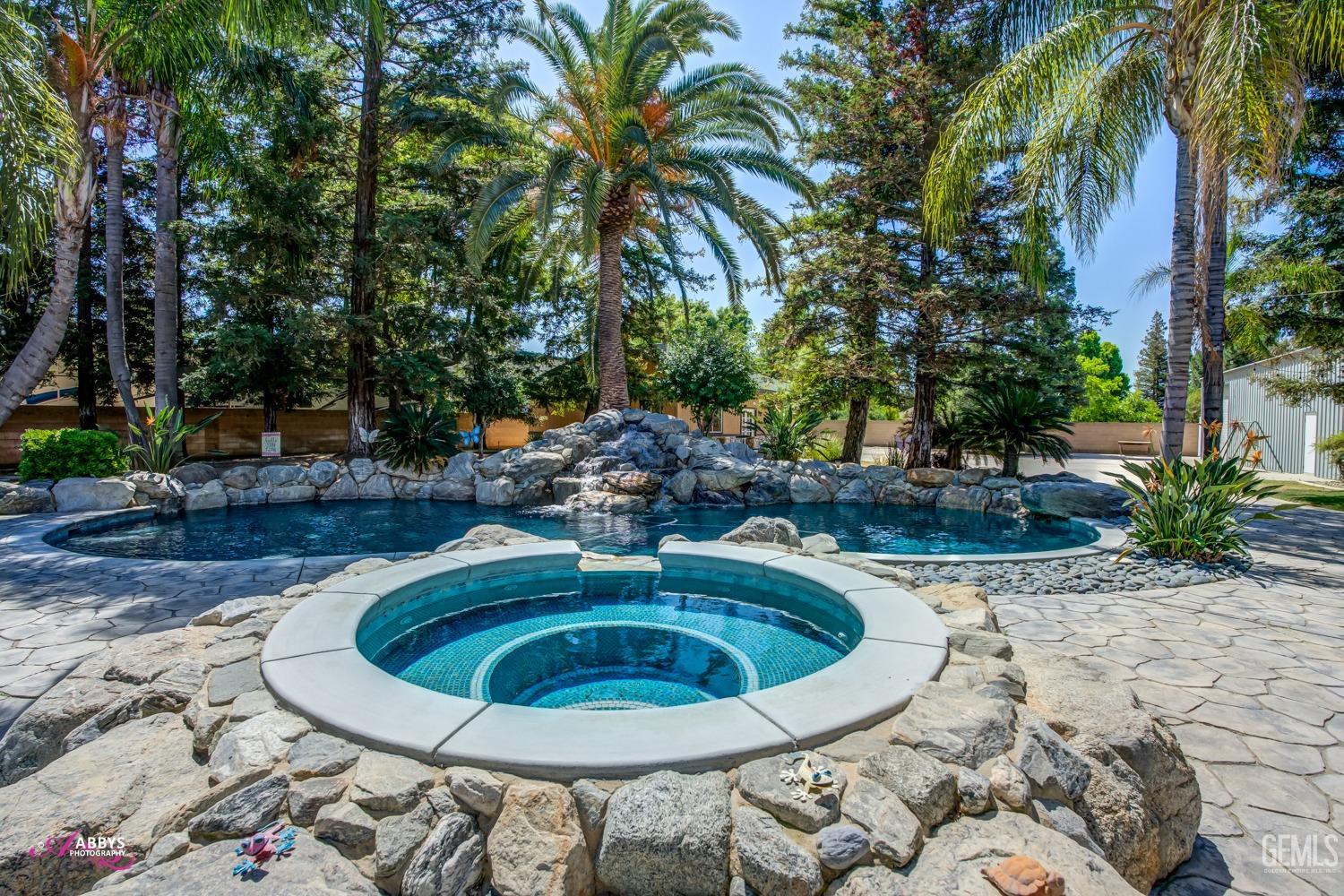 15801 Manon Drive
