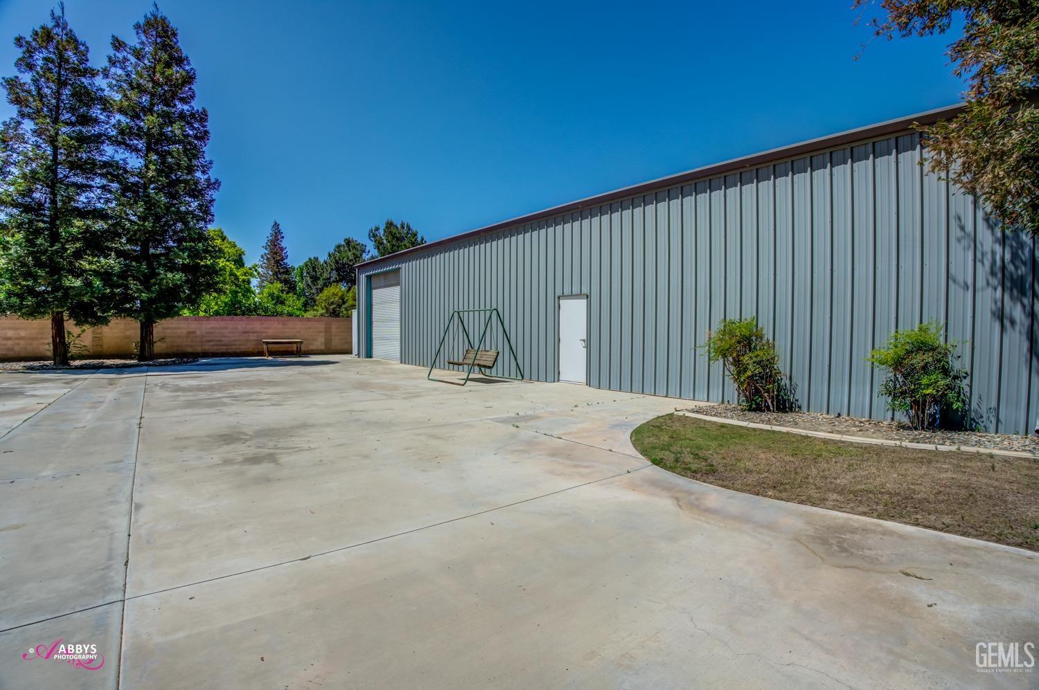 15801 Manon Drive