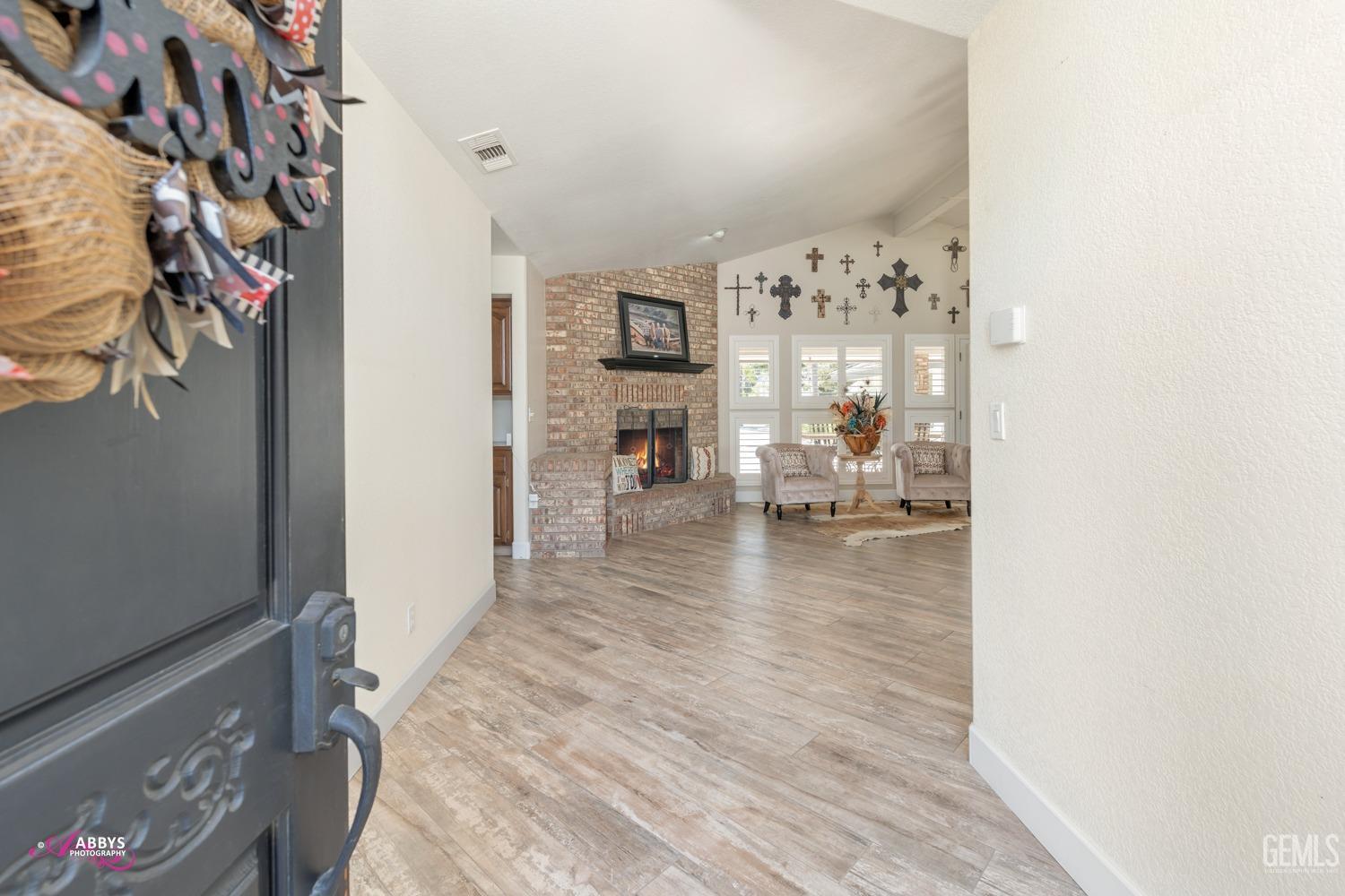 15801 Manon Drive