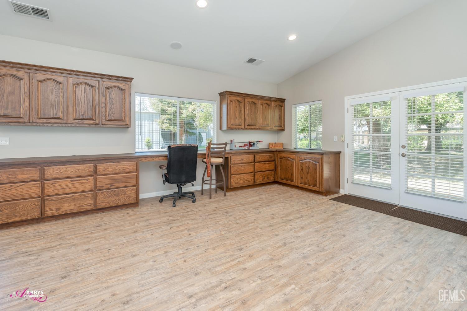 15801 Manon Drive