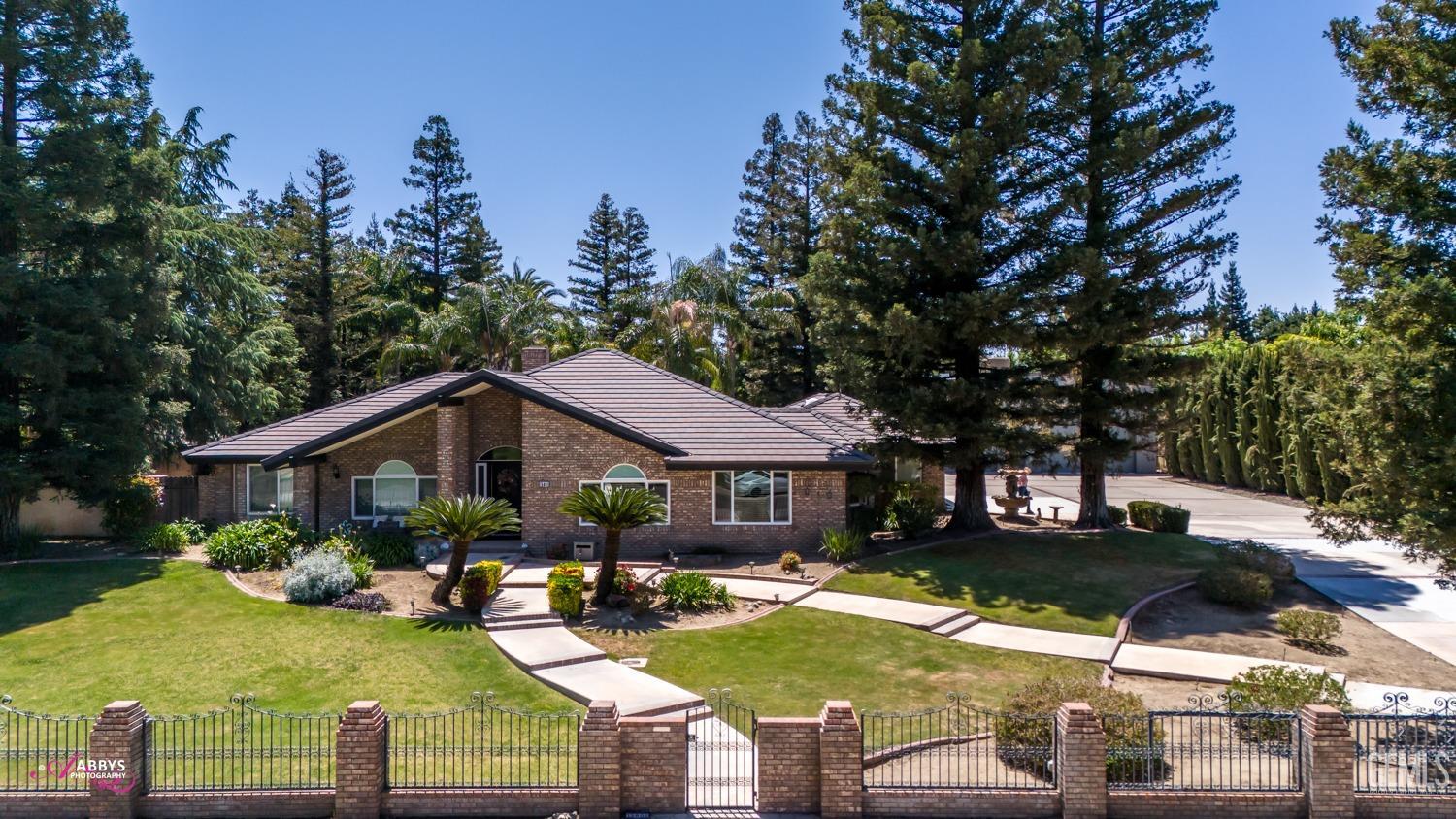 15801 Manon Drive