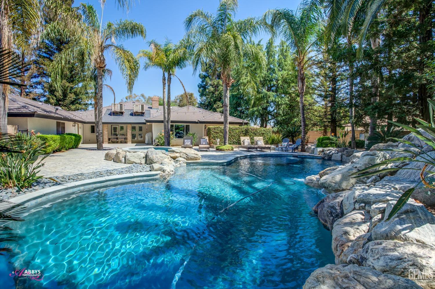 15801 Manon Drive