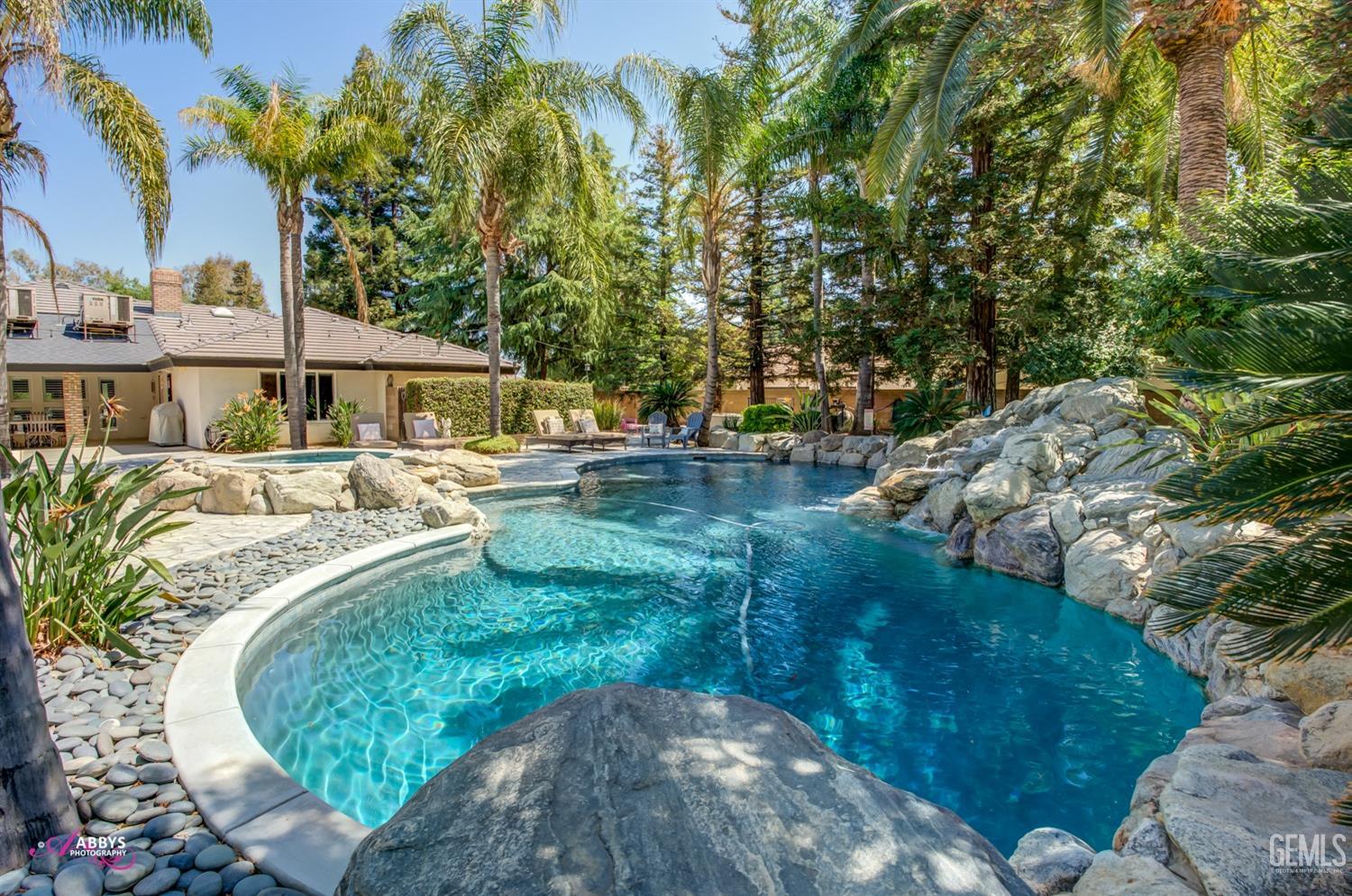 15801 Manon Drive