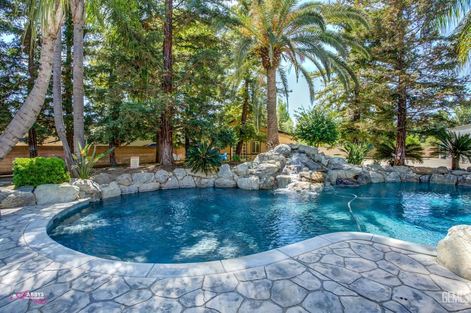 15801 Manon Drive
