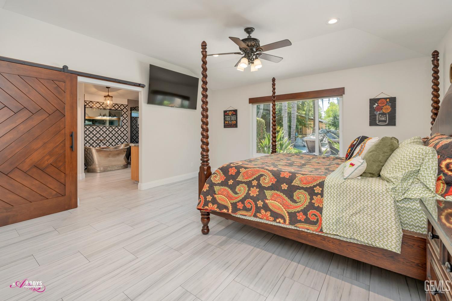 15801 Manon Drive