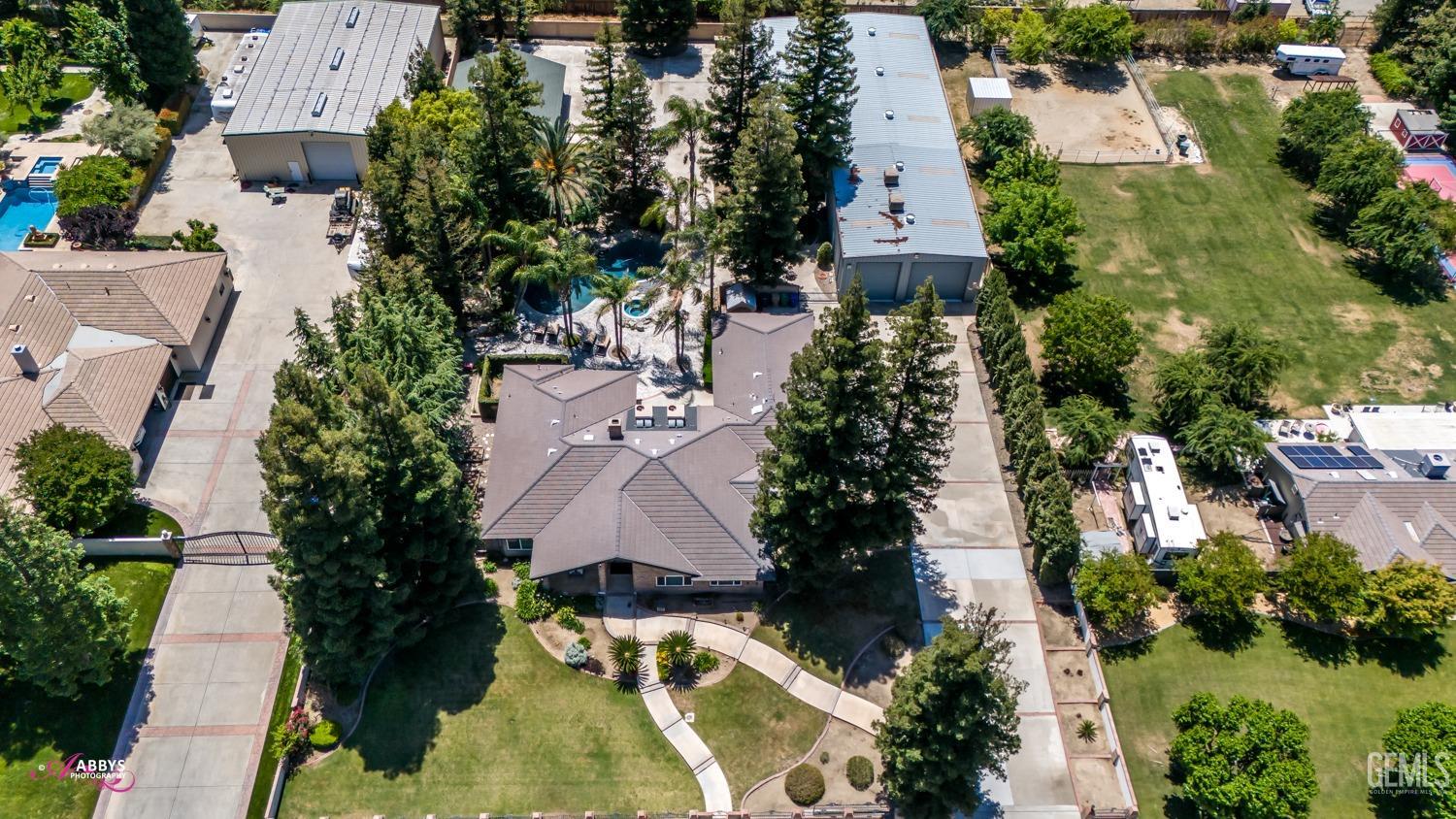 15801 Manon Drive