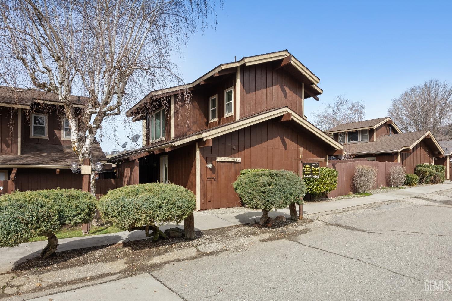 101 Meadow Lakes Drive
