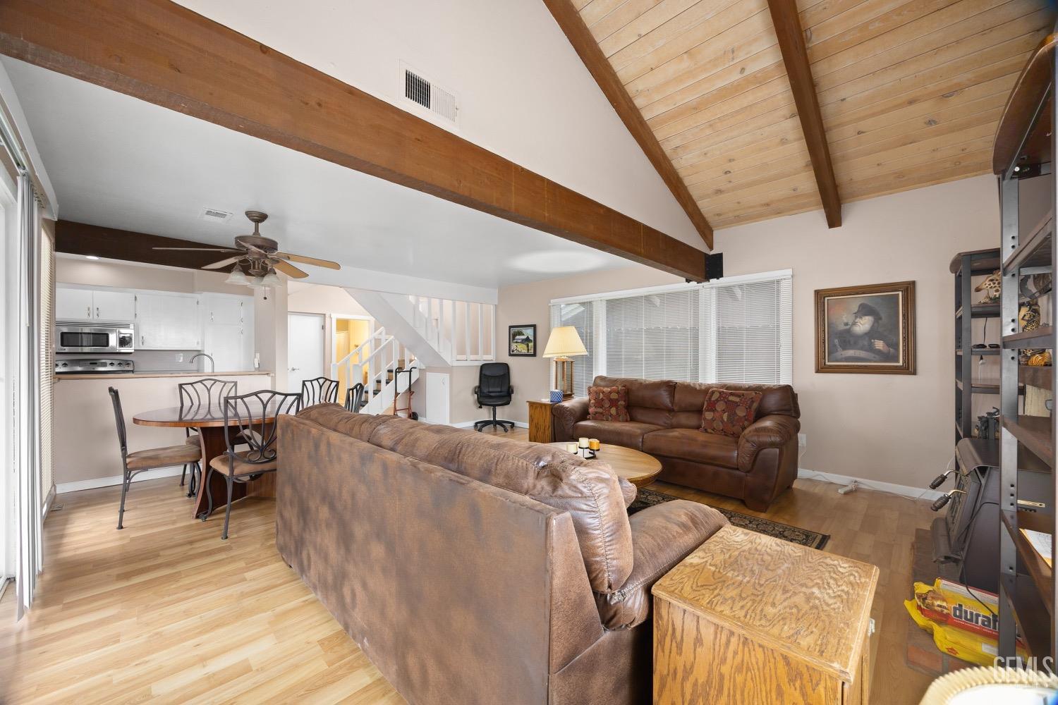101 Meadow Lakes Drive