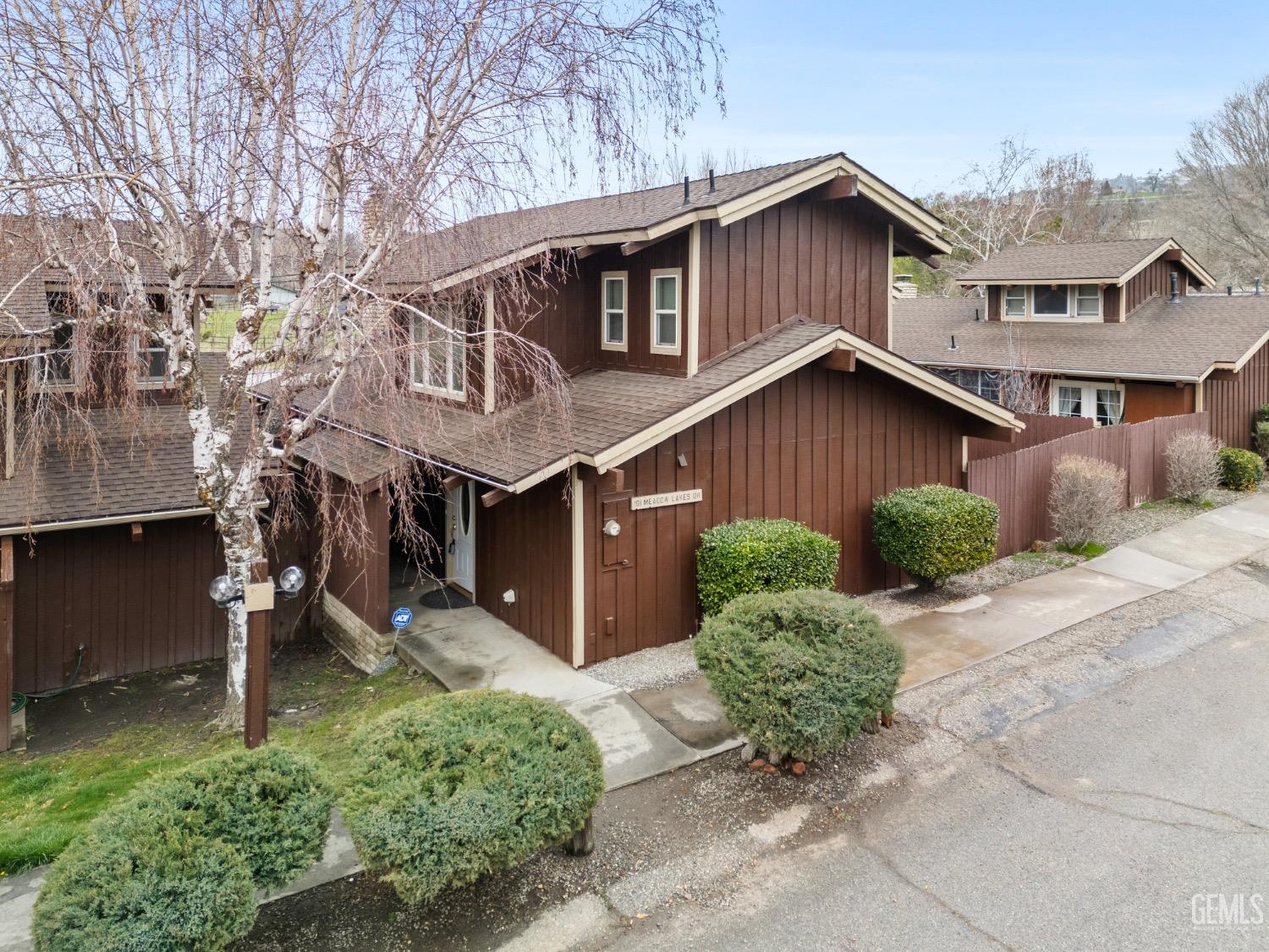 101 Meadow Lakes Drive
