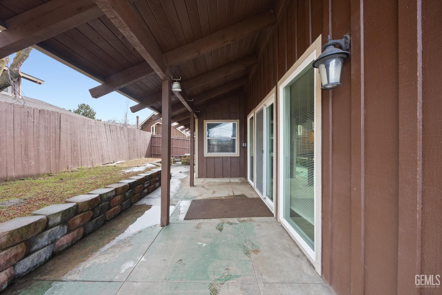 101 Meadow Lakes Drive