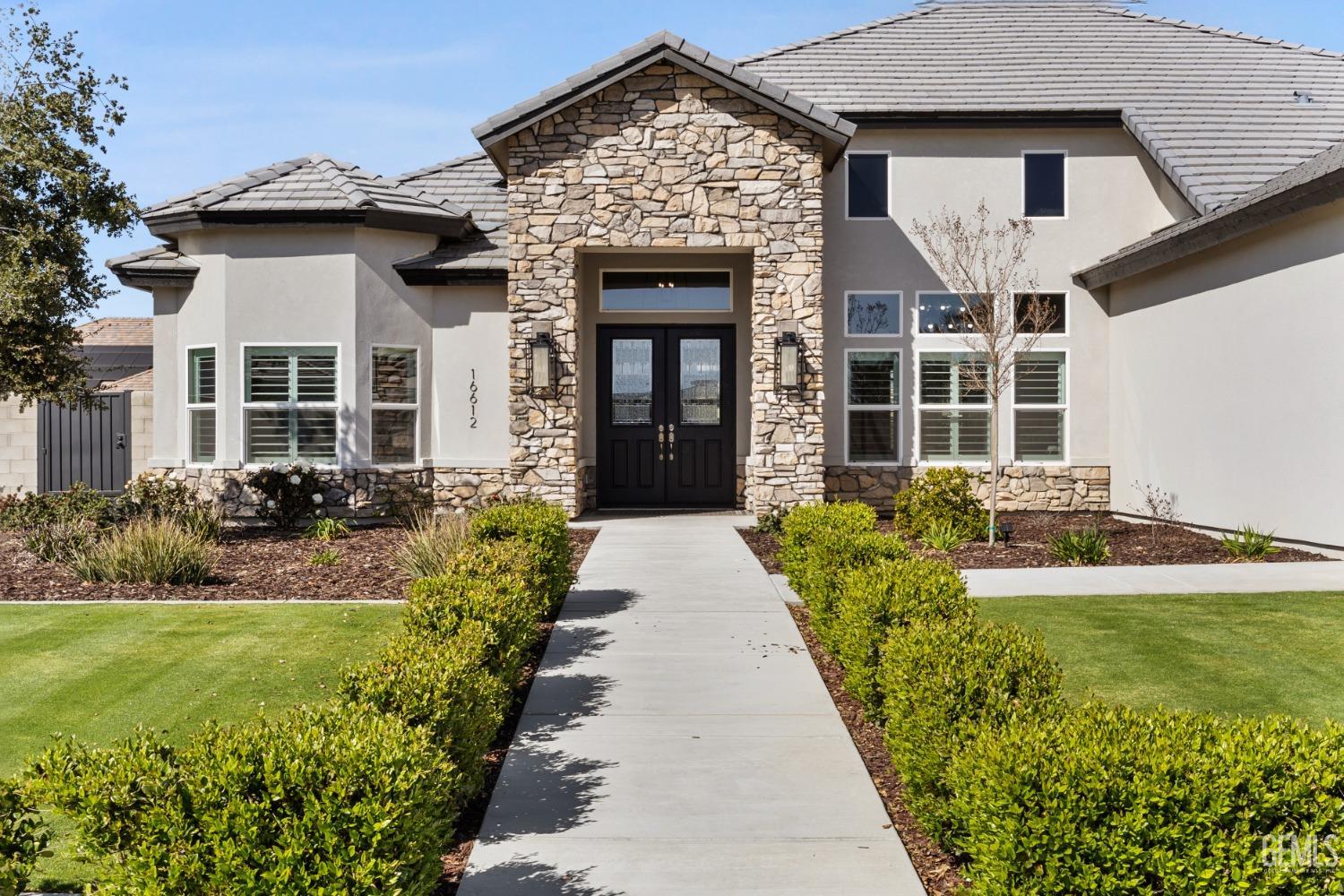 16612 Bellewood Place