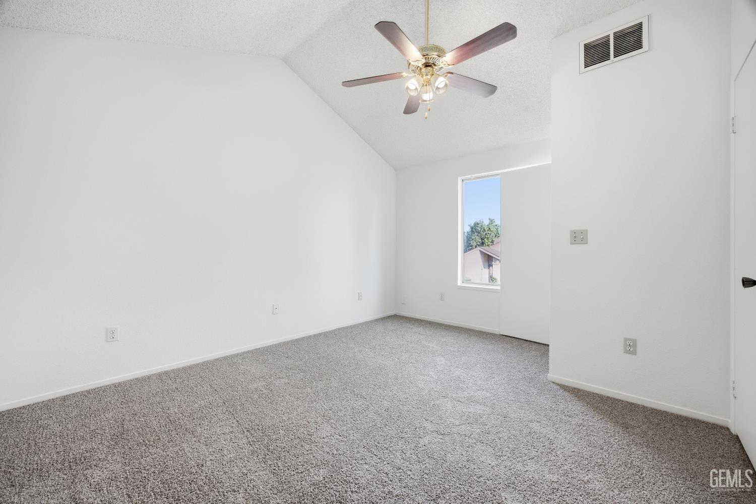 5300 Dunsmuir Road Unit: 20