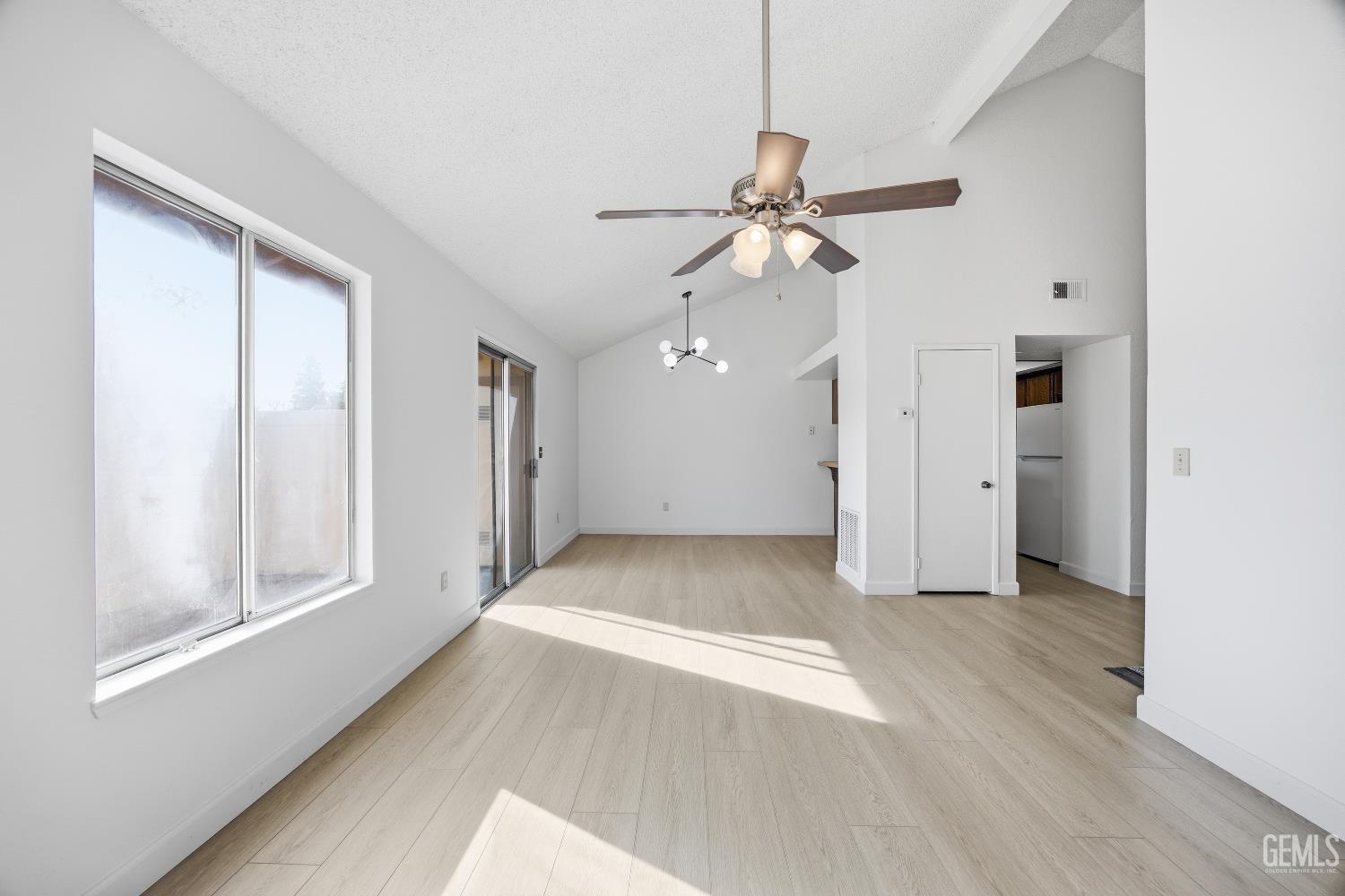 5300 Dunsmuir Road Unit: 20