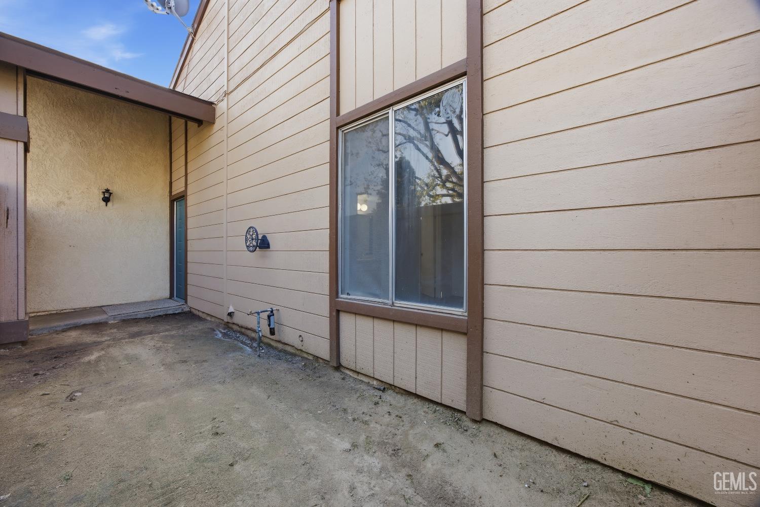 5300 Dunsmuir Road Unit: 20