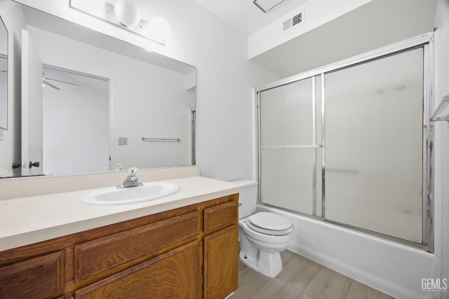 5300 Dunsmuir Road Unit: 20