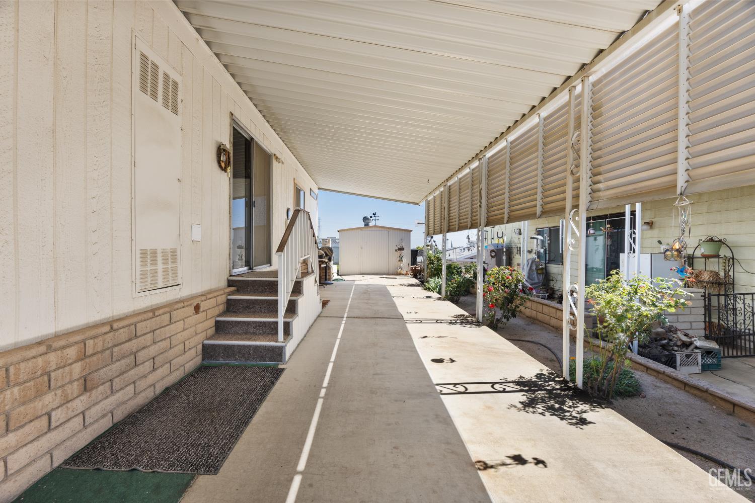 90 Eagle Lane
