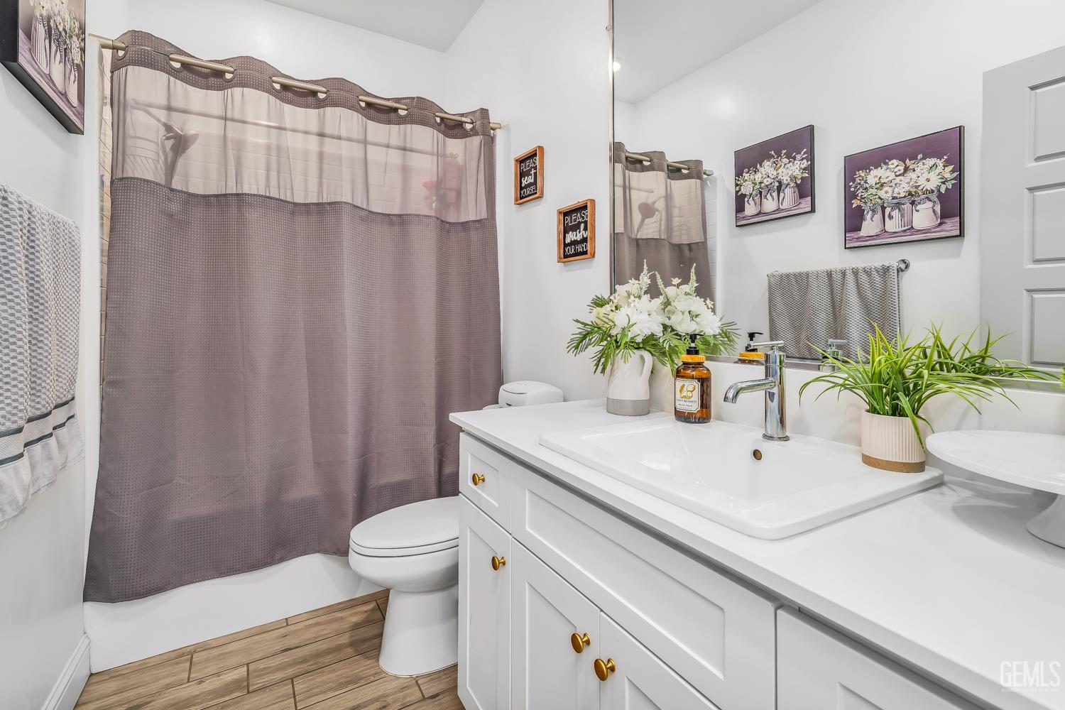3309 Twin Knolls Lane
