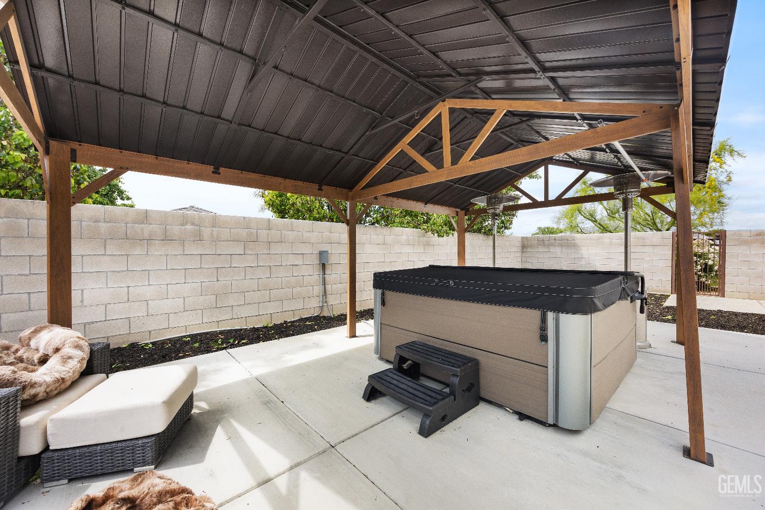 15521 Georges letour Avenue