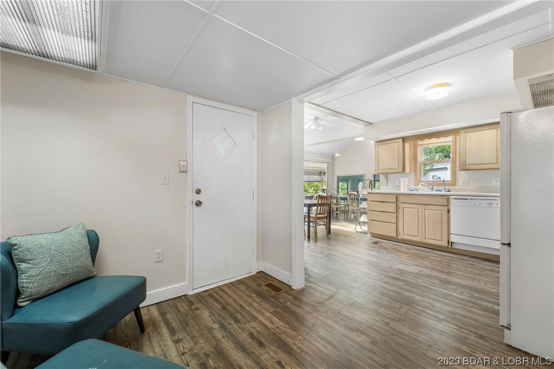 18 Trail Road