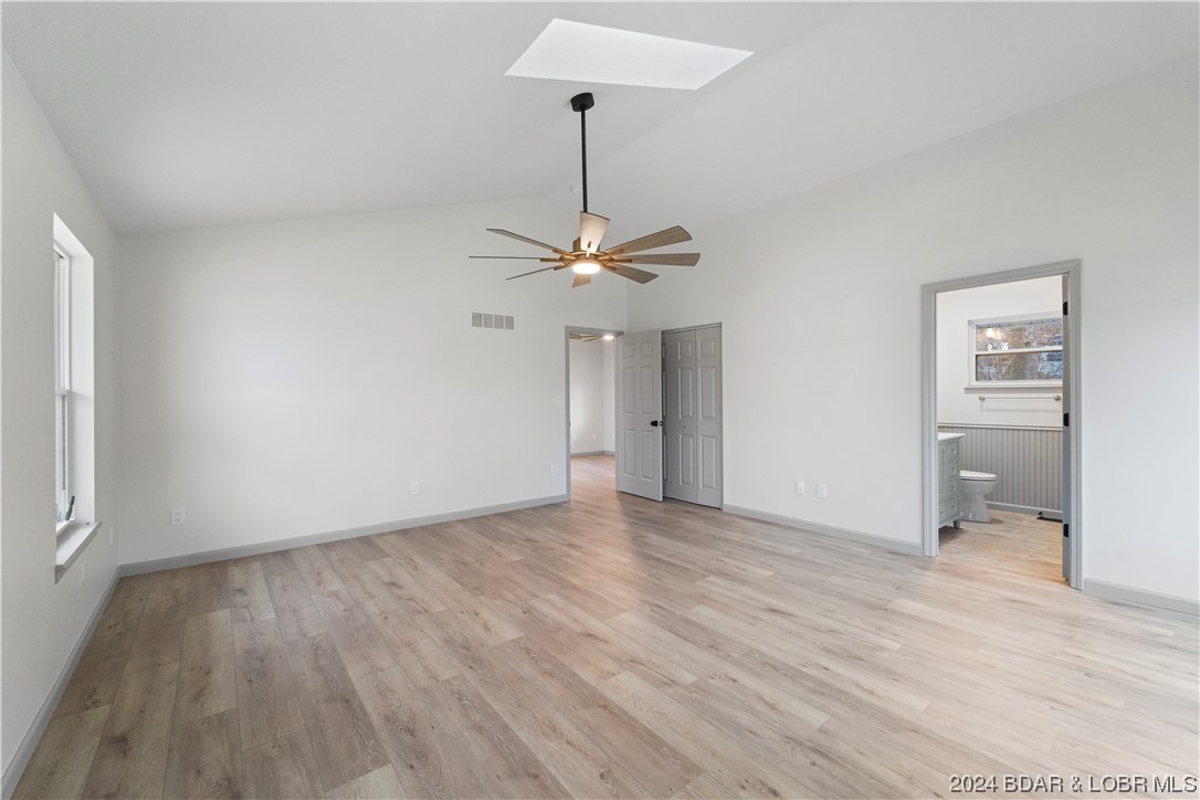 6631 Northview Dr