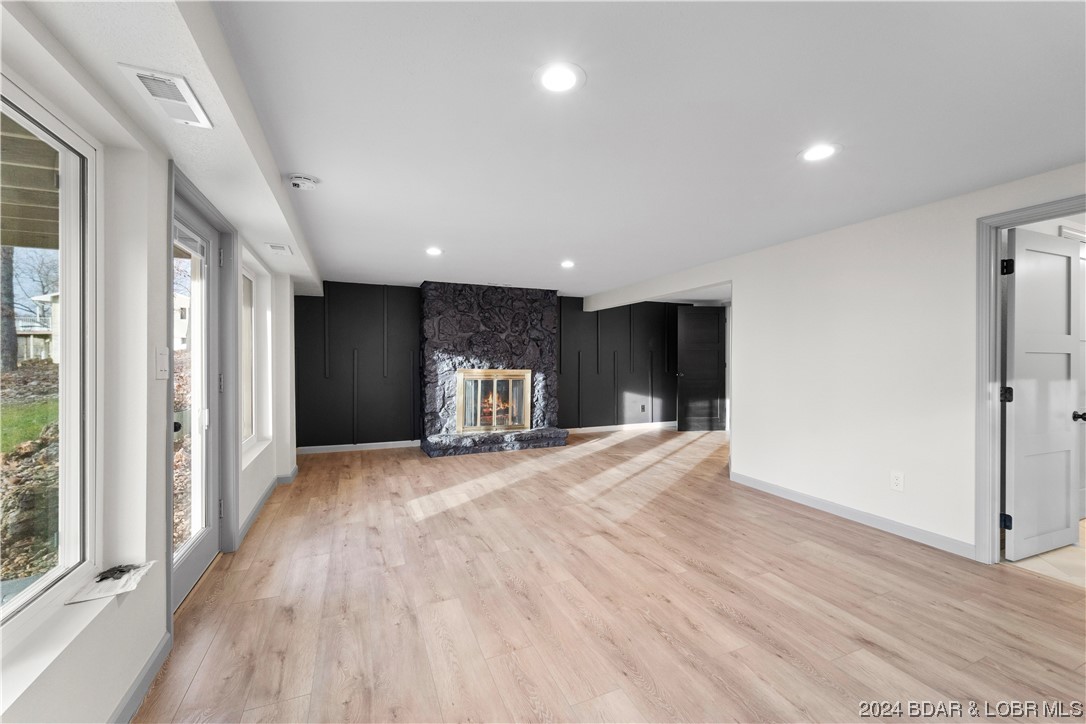 6631 Northview Dr