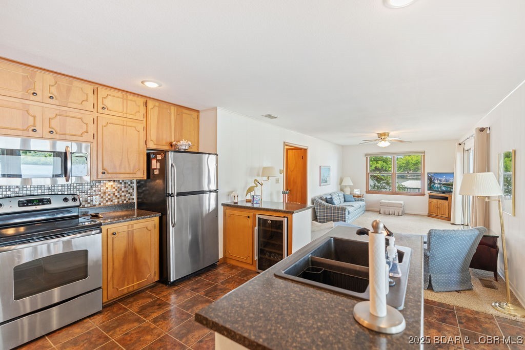 55 Poseidon Court