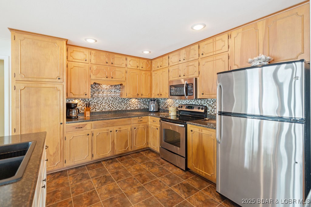 55 Poseidon Court