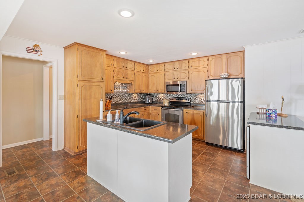 55 Poseidon Court