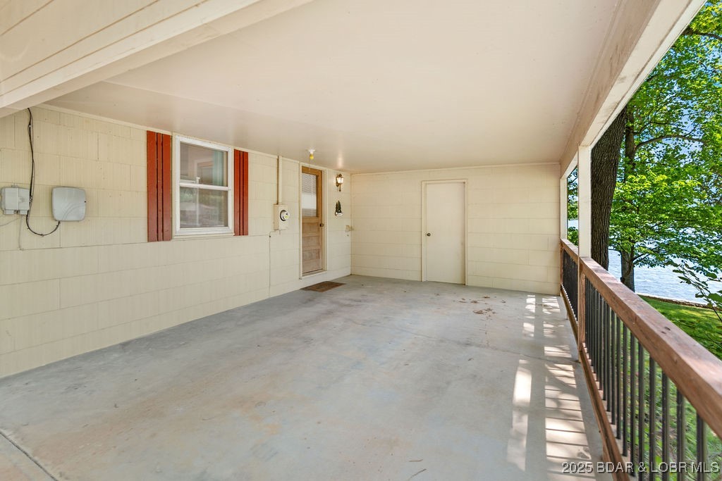 55 Poseidon Court