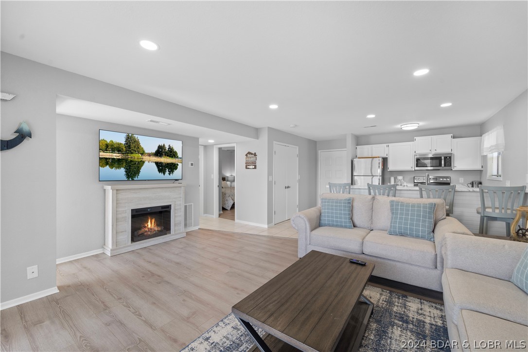 2500 Bay Point Lane 231