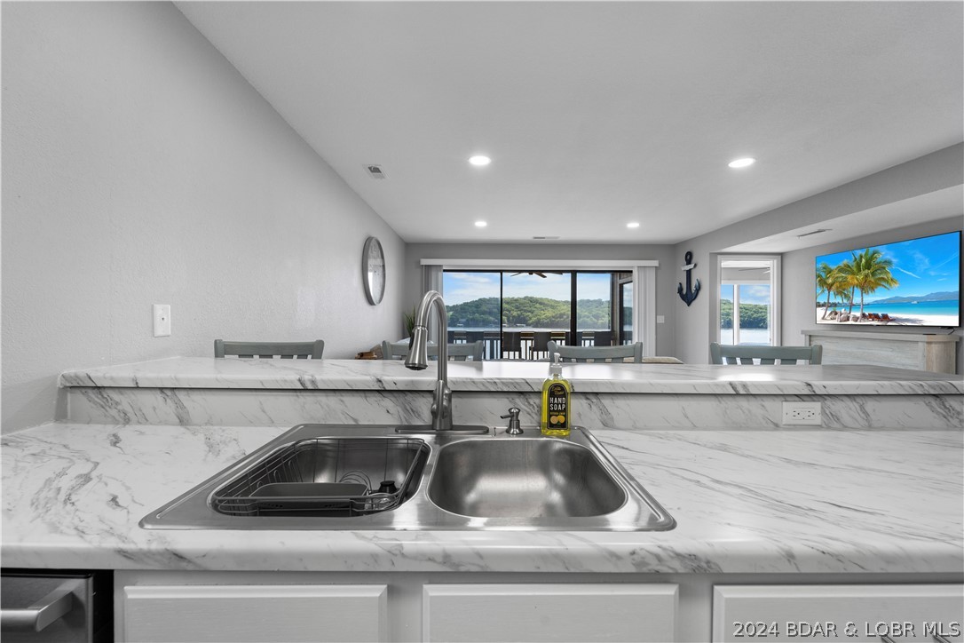 2500 Bay Point Lane 231