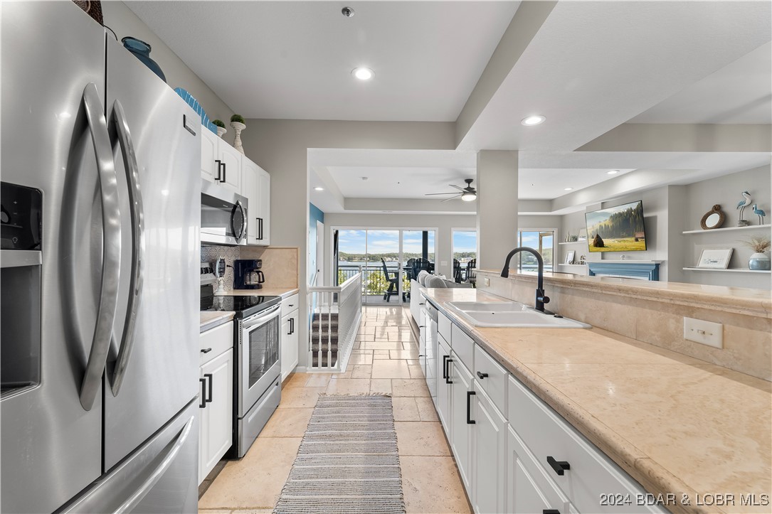 354 West Palisades Condo Drive 1B