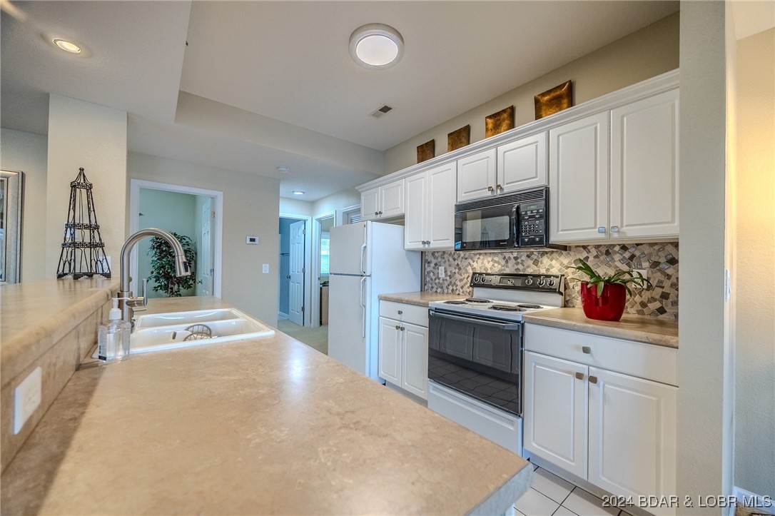 E207 Harbour Towne Drive E 207