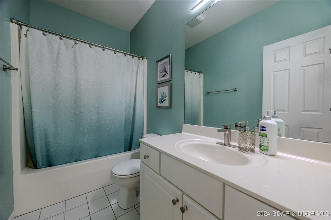E207 Harbour Towne Drive E 207